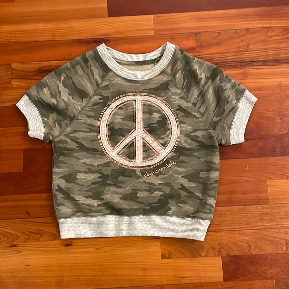 Abercrombie and Fitch girls size 12 shirt.